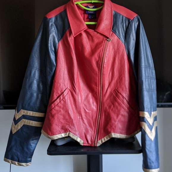 Her Universe Wonder Woman Faux Leather Jacket - Picture 4 of 6